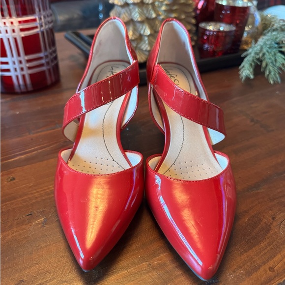 Darling and festive heels, perfect for the Christmas season! - Picture 5 of 5